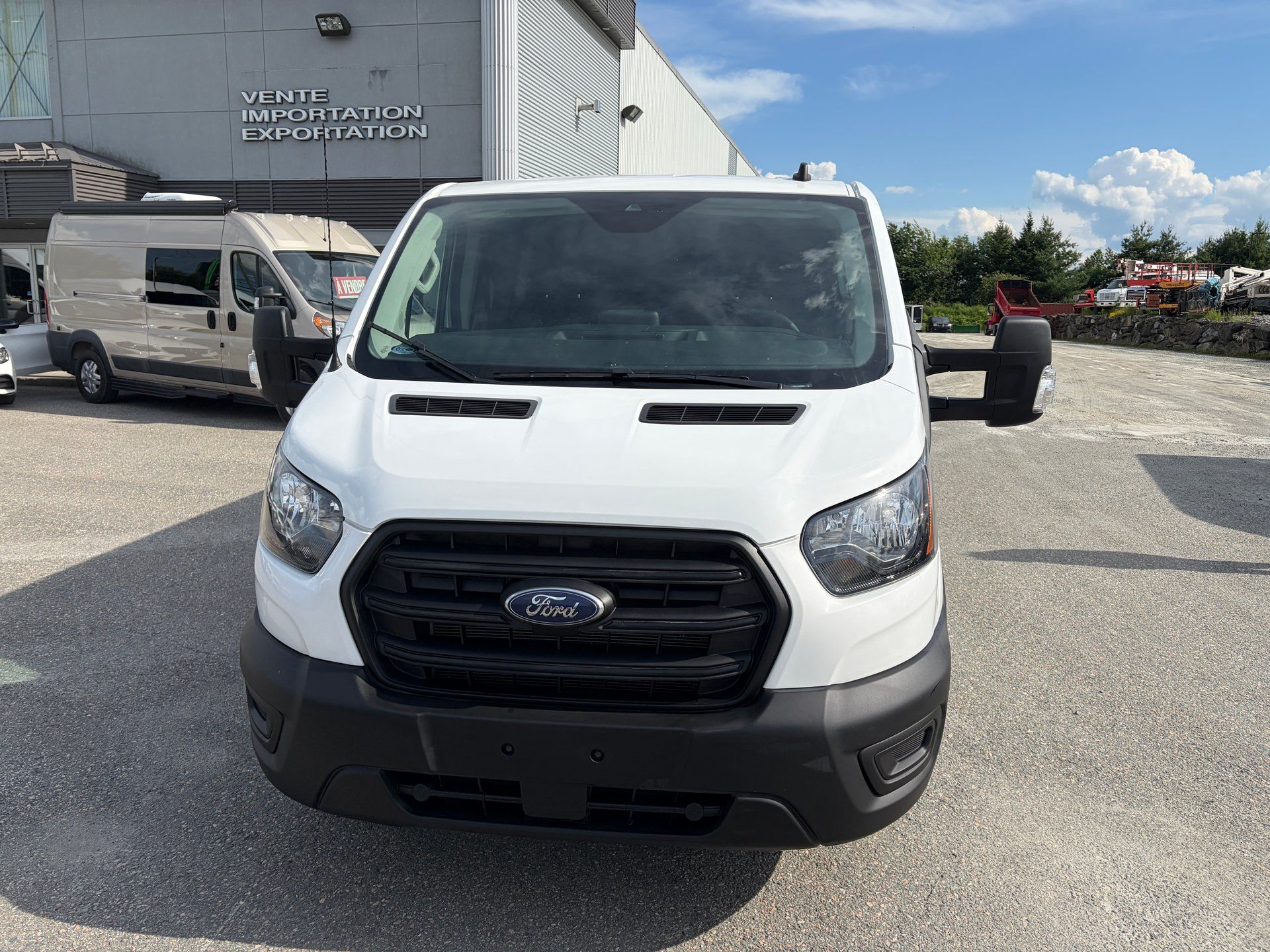 Ford Transit-150 Cargo Van 2020 - Image 2
