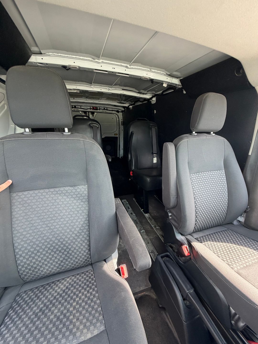 Ford Transit-150 Cargo Van 2020 - Image 8