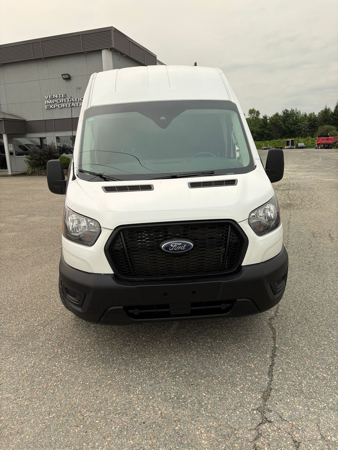Ford Transit-250 Cargo Van 2023 - Image 7