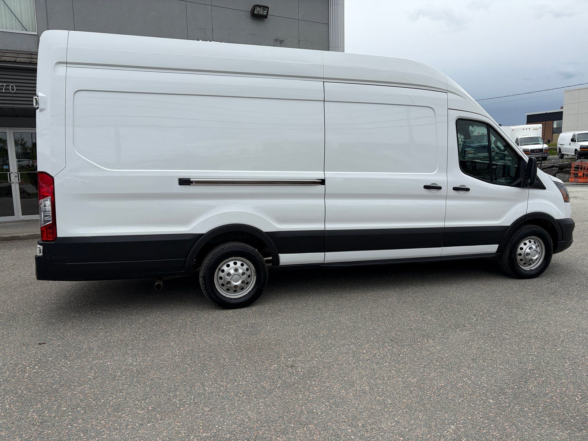 Ford Transit Van 2023 - Image 6