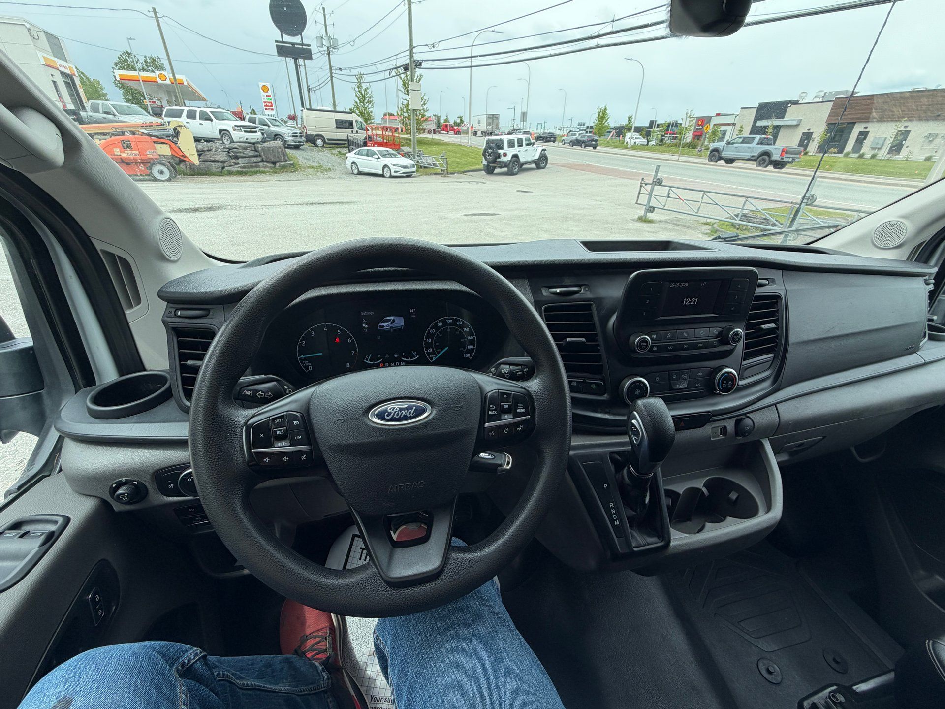 Ford Transit Van 2023 - Image 11