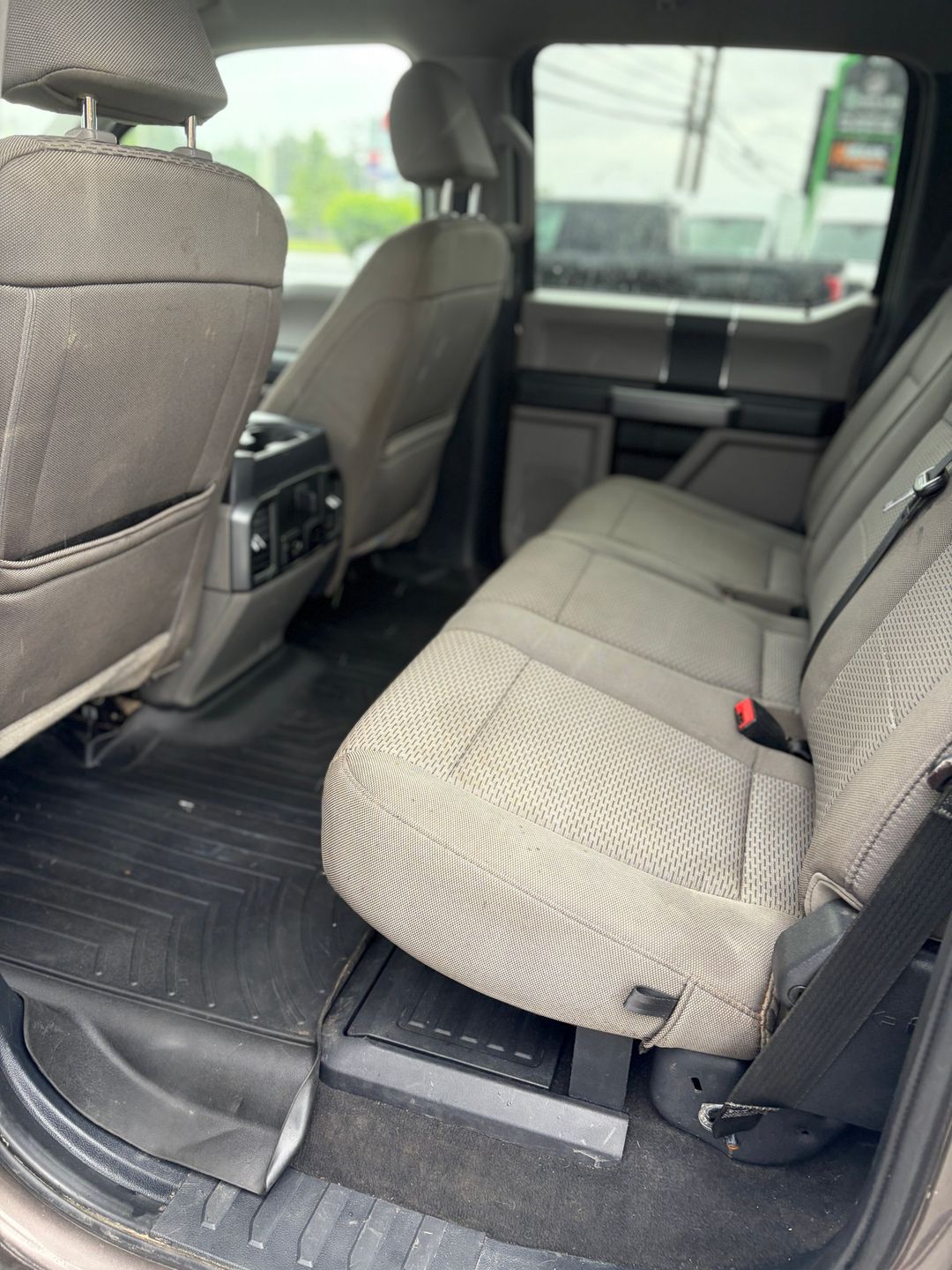 Ford F-350 2022 - Image 11