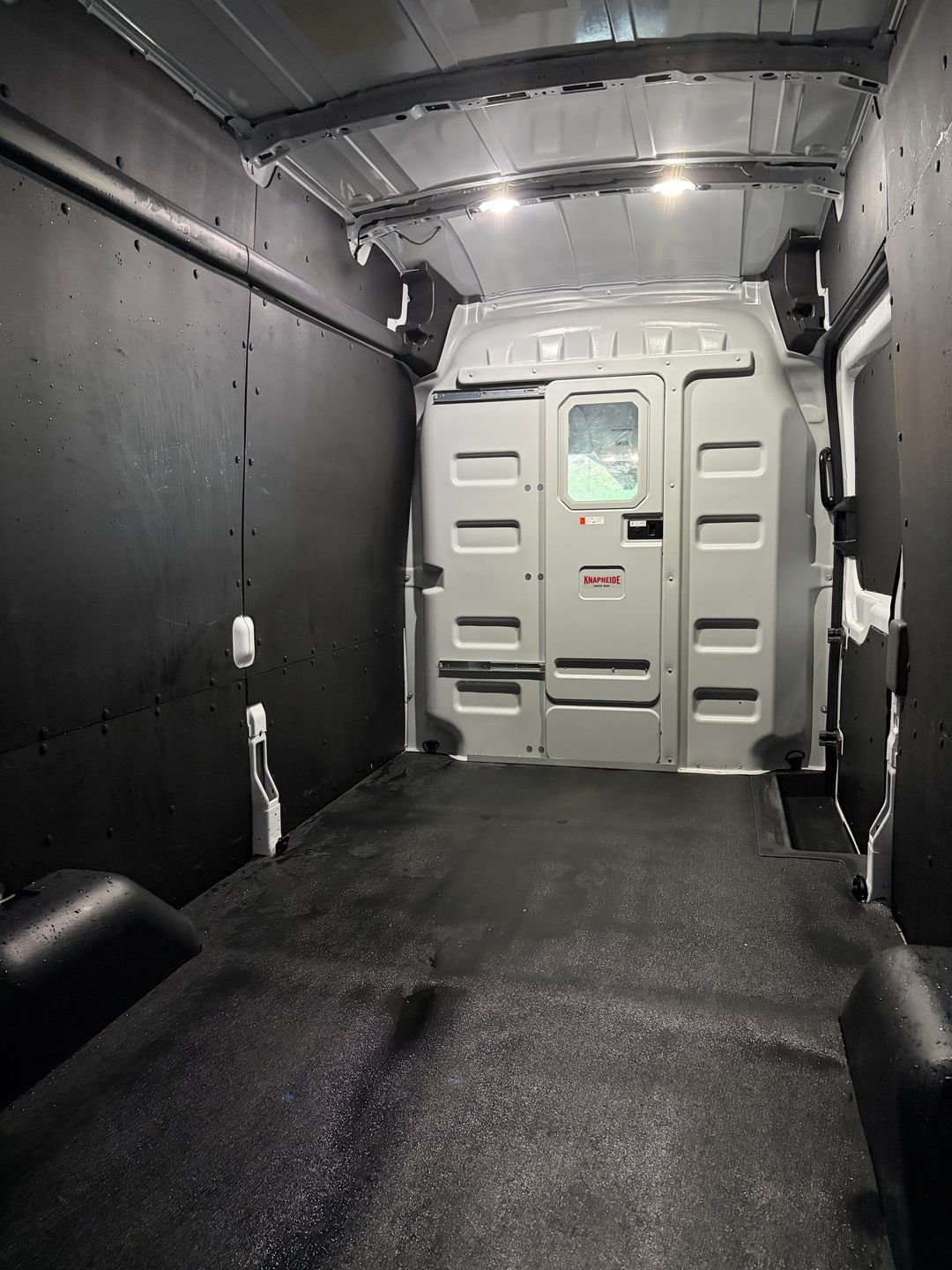 Ford Transit-250 Cargo Van 2025 - Image 14