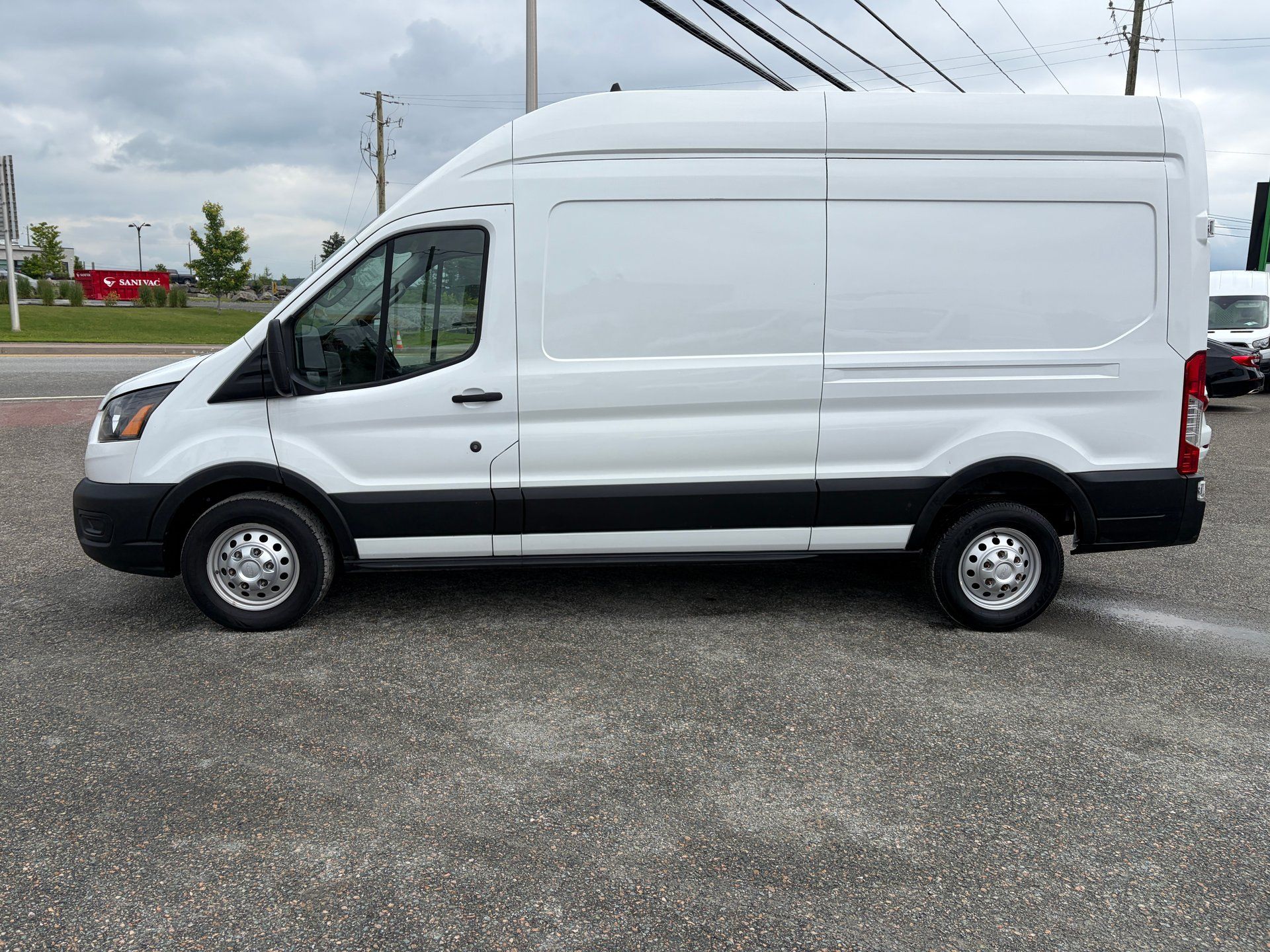 Ford Transit-250 Cargo Van 2022 - Image 2