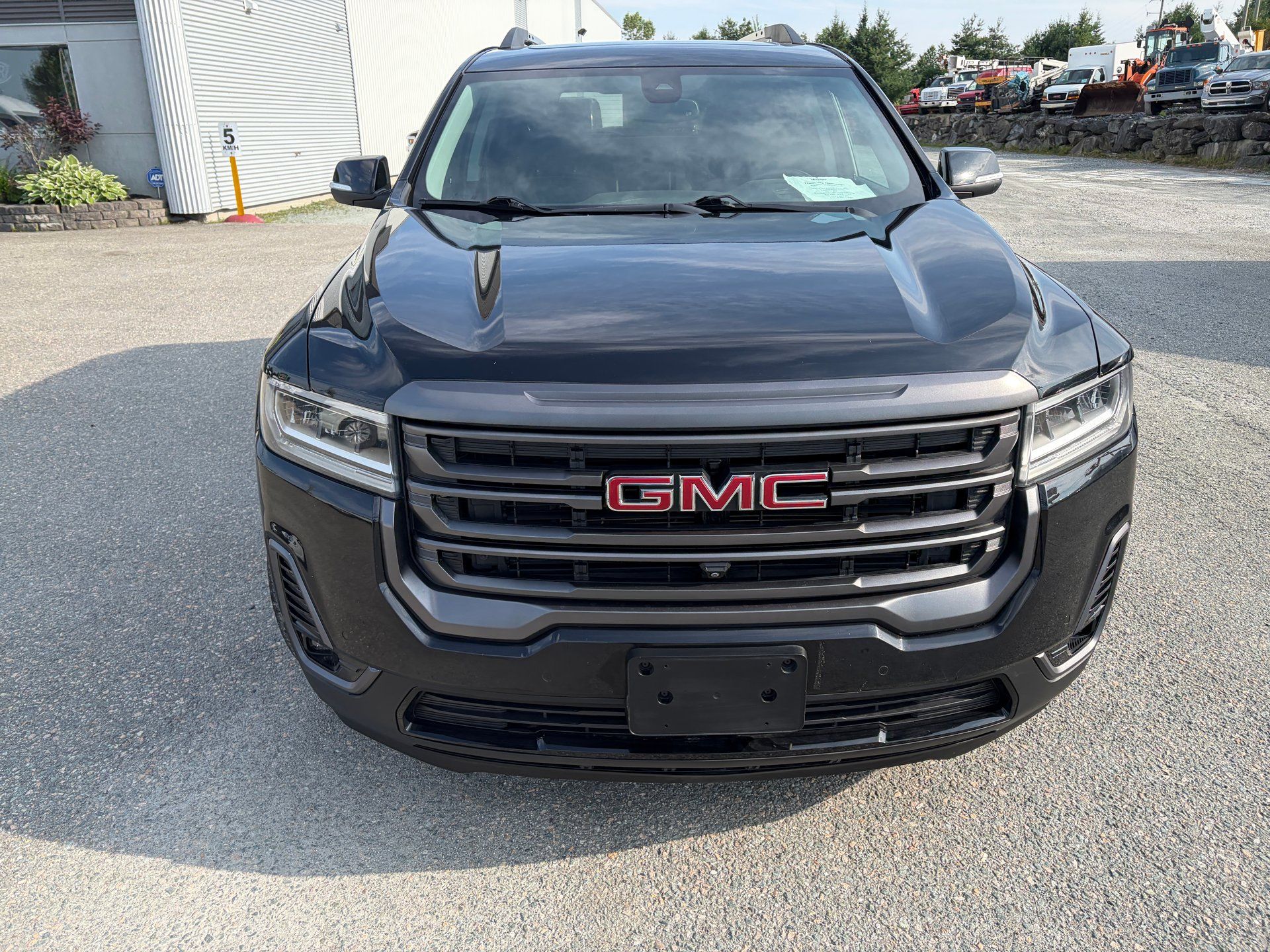 GMC Acadia 2021 - Image 8