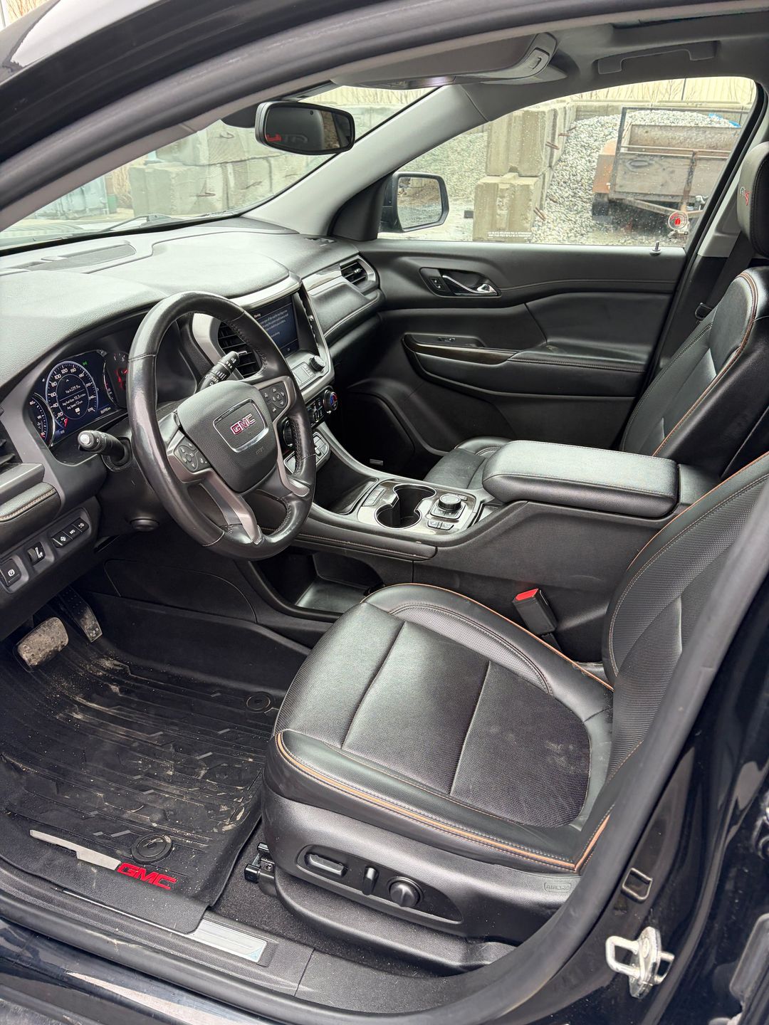 GMC Acadia 2021 - Image 13