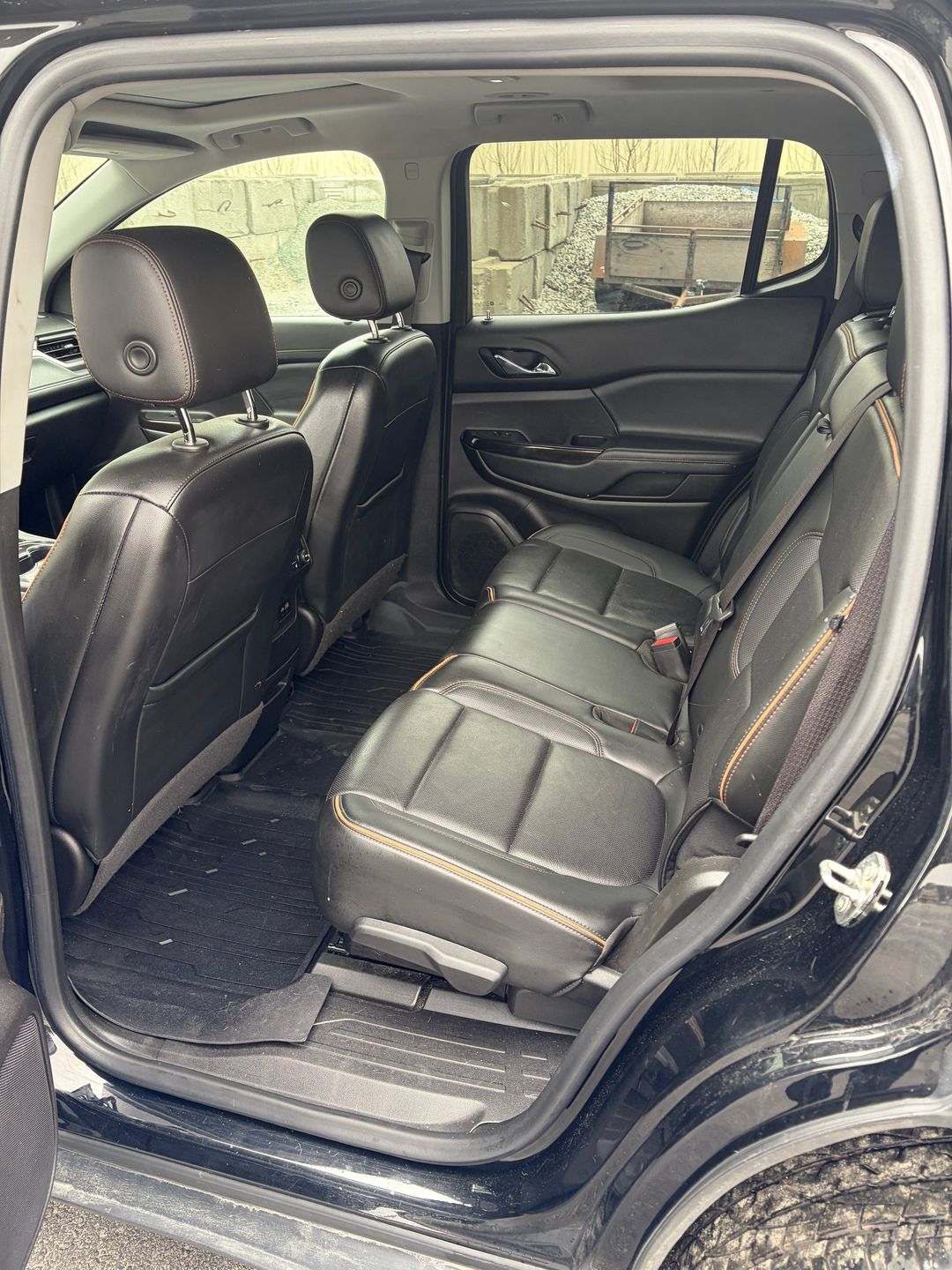 GMC Acadia 2021 - Image 14