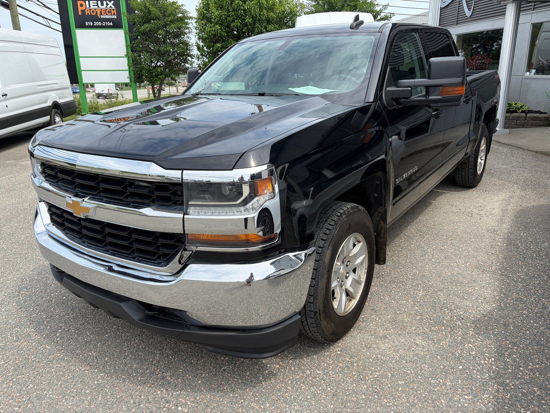 Chevrolet Silverado 1500 2018 - Image 1