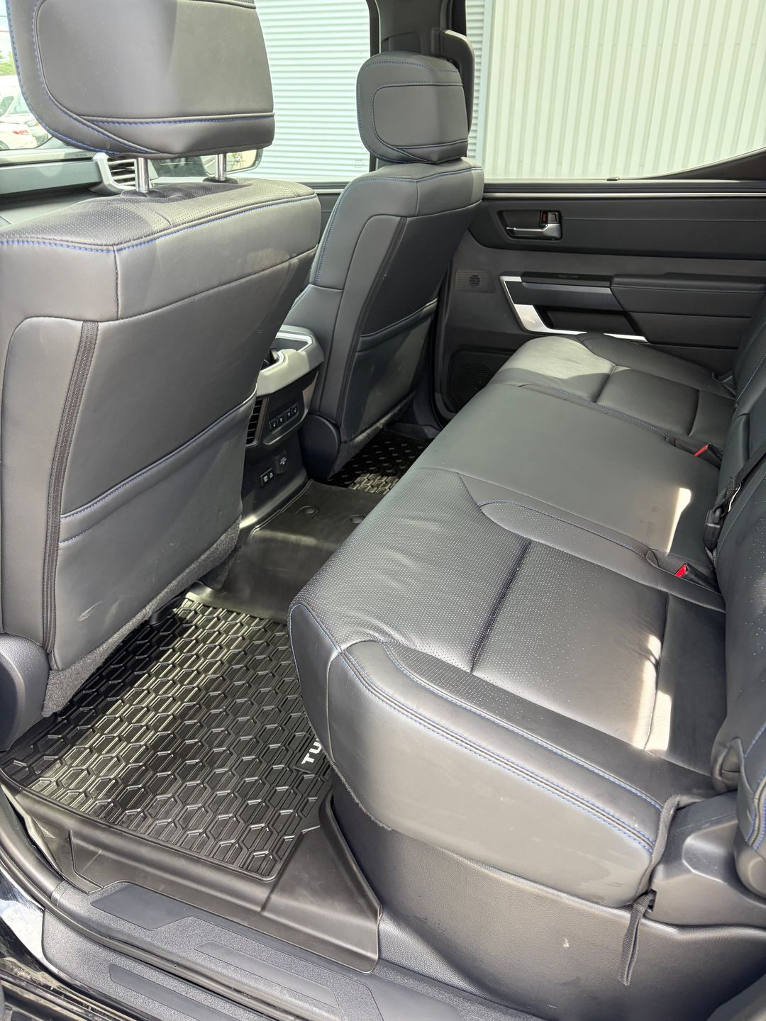Toyota Tundra 2024 - Image 17