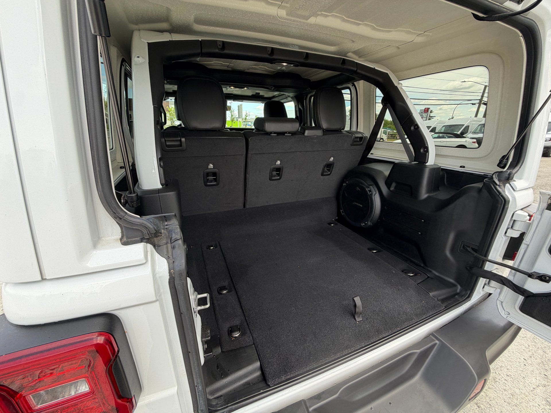 Jeep Wrangler 4xe 2021 - Image 18