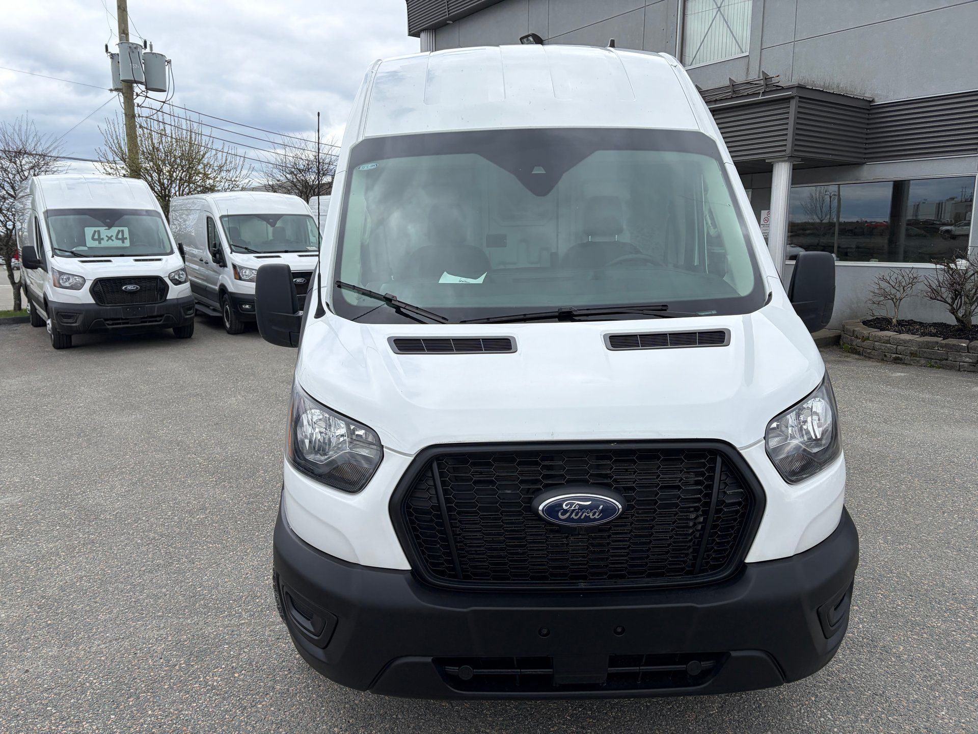 Ford Transit-250 Cargo Van 2023 - Thumbnail 8
