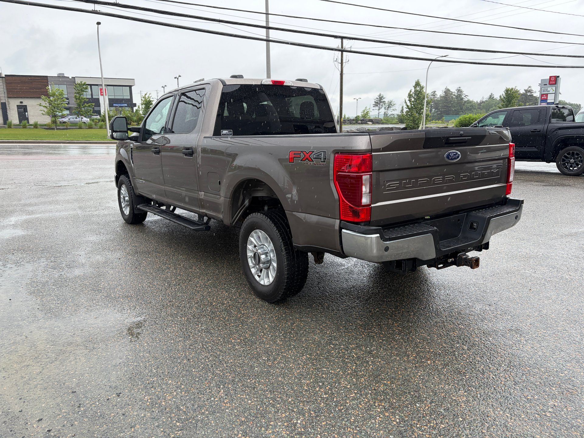 Ford F-350 2022 - Thumbnail 3