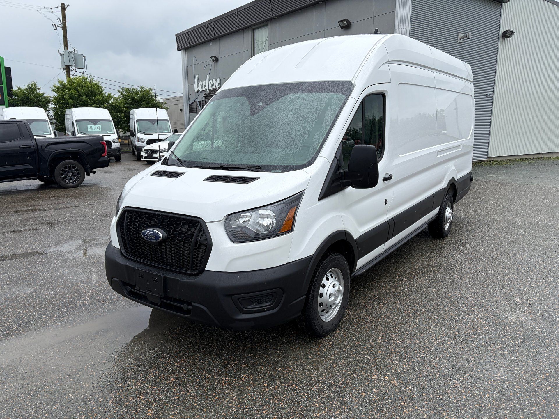 Ford Transit-250 Cargo Van 2025 - Thumbnail 1