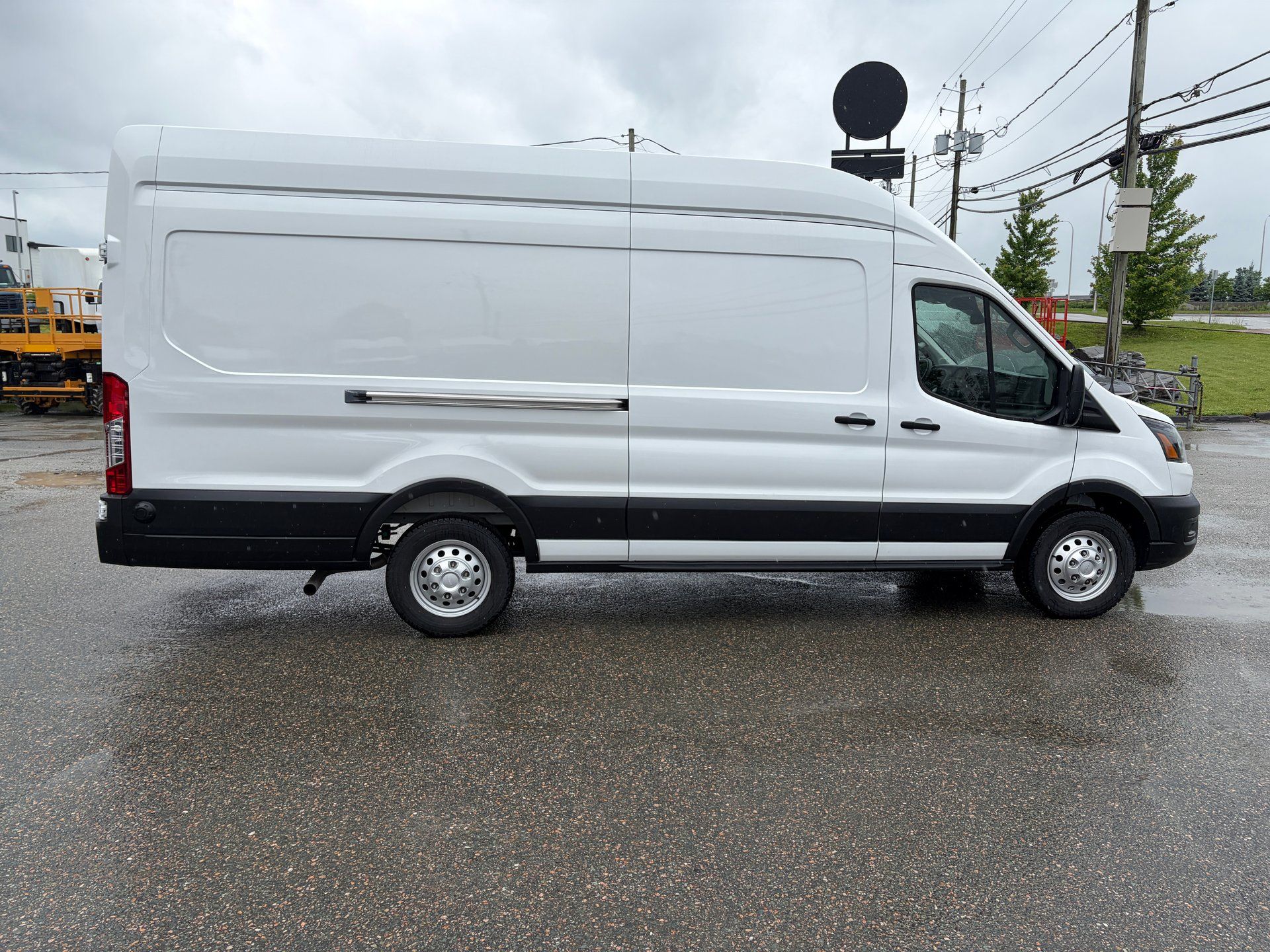 Ford Transit-250 Cargo Van 2025 - Thumbnail 6