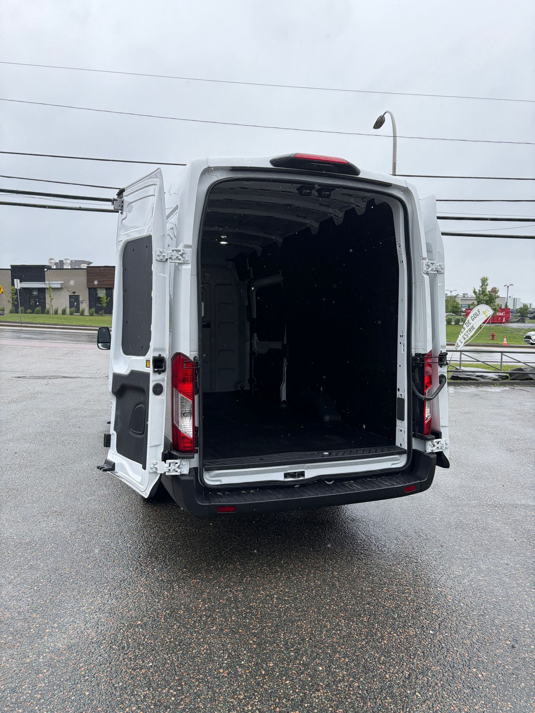 Ford Transit-250 Cargo Van 2025 - Thumbnail 9