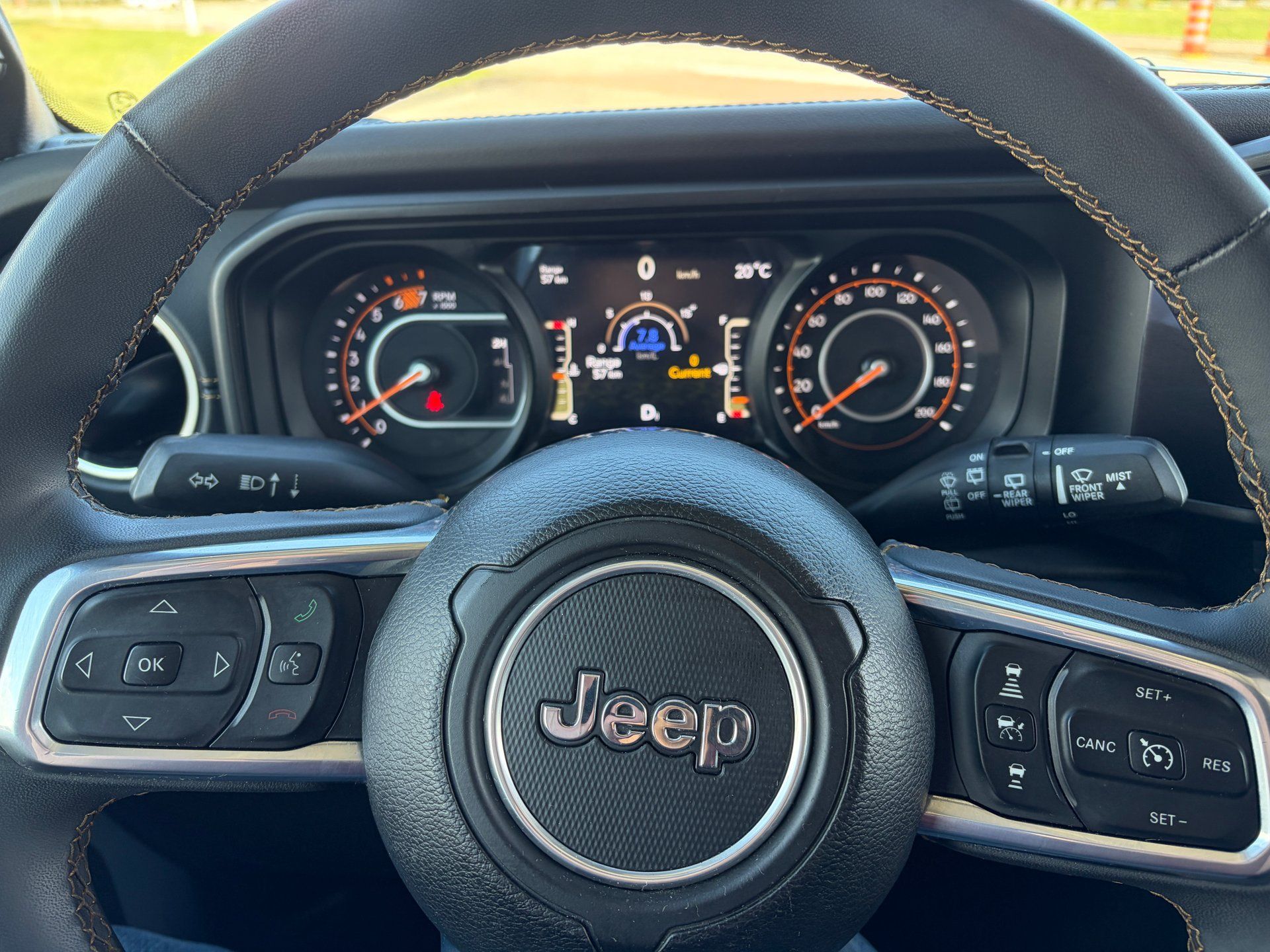 Jeep Wrangler 2024 - Thumbnail 11