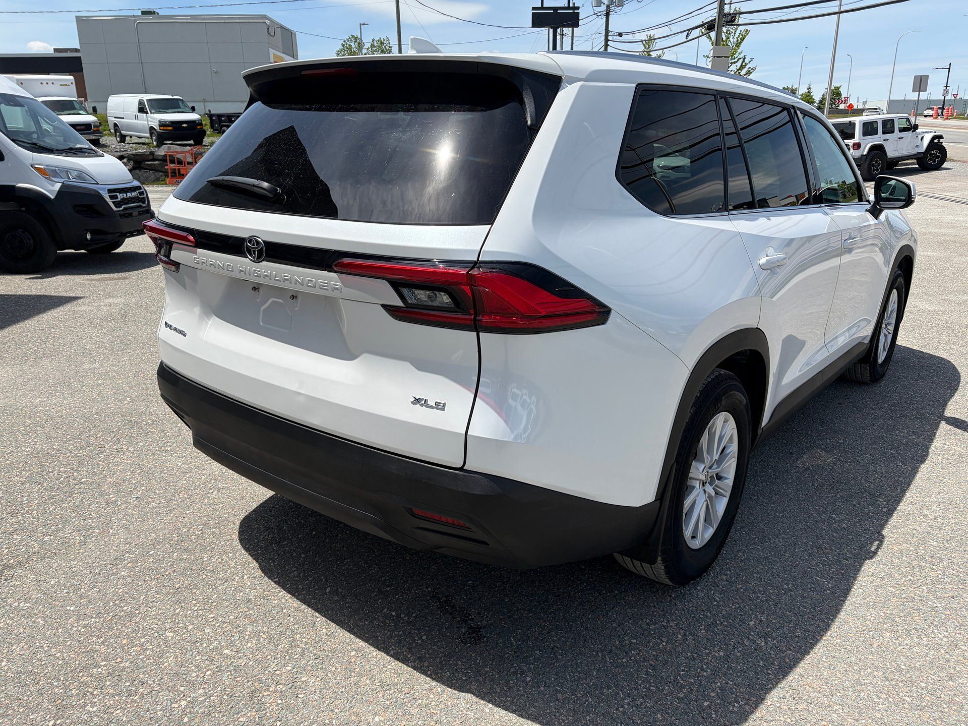Toyota Grand Highlander 2024 - Thumbnail 5