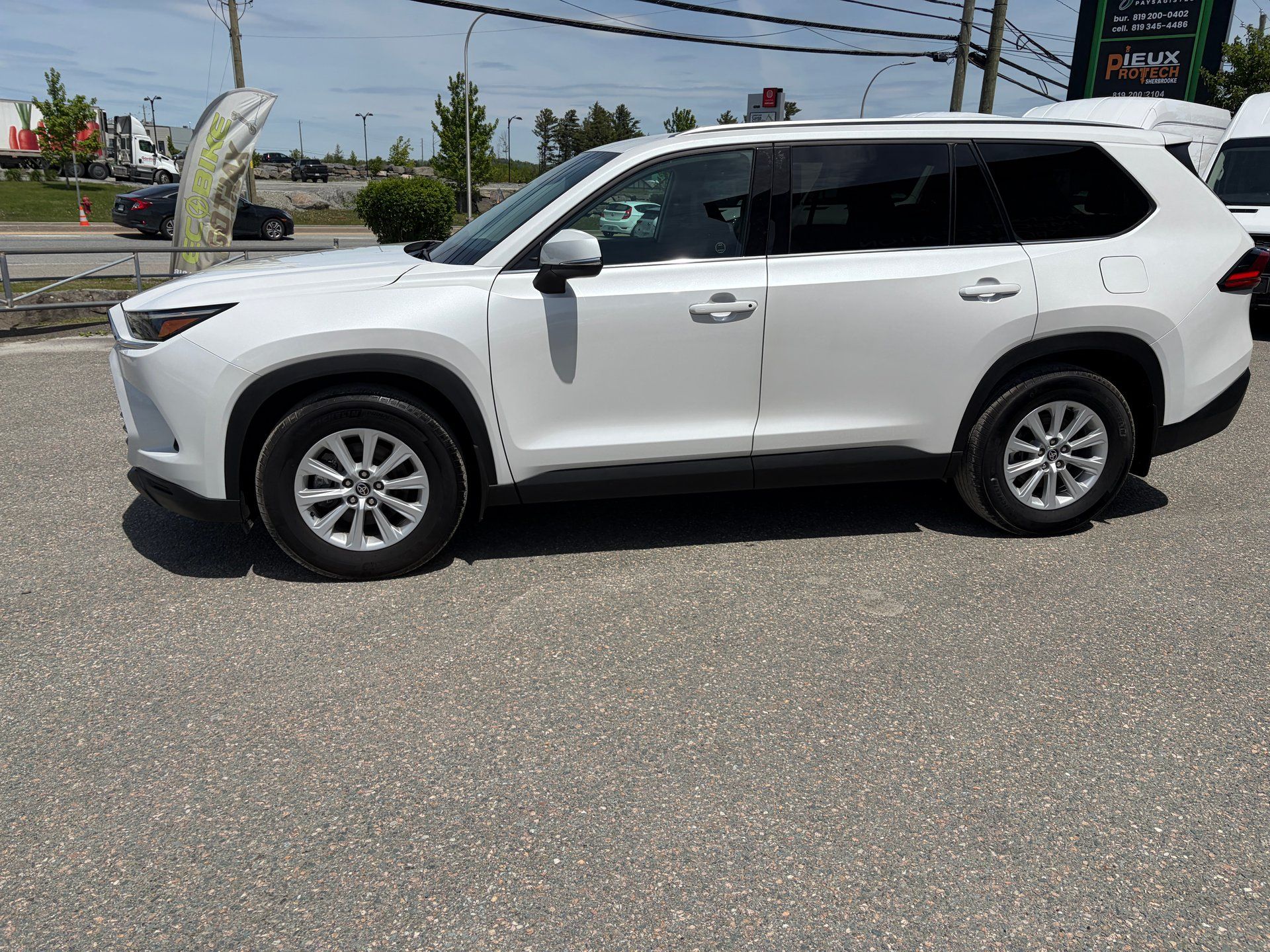 Toyota Grand Highlander 2024 - Thumbnail 2
