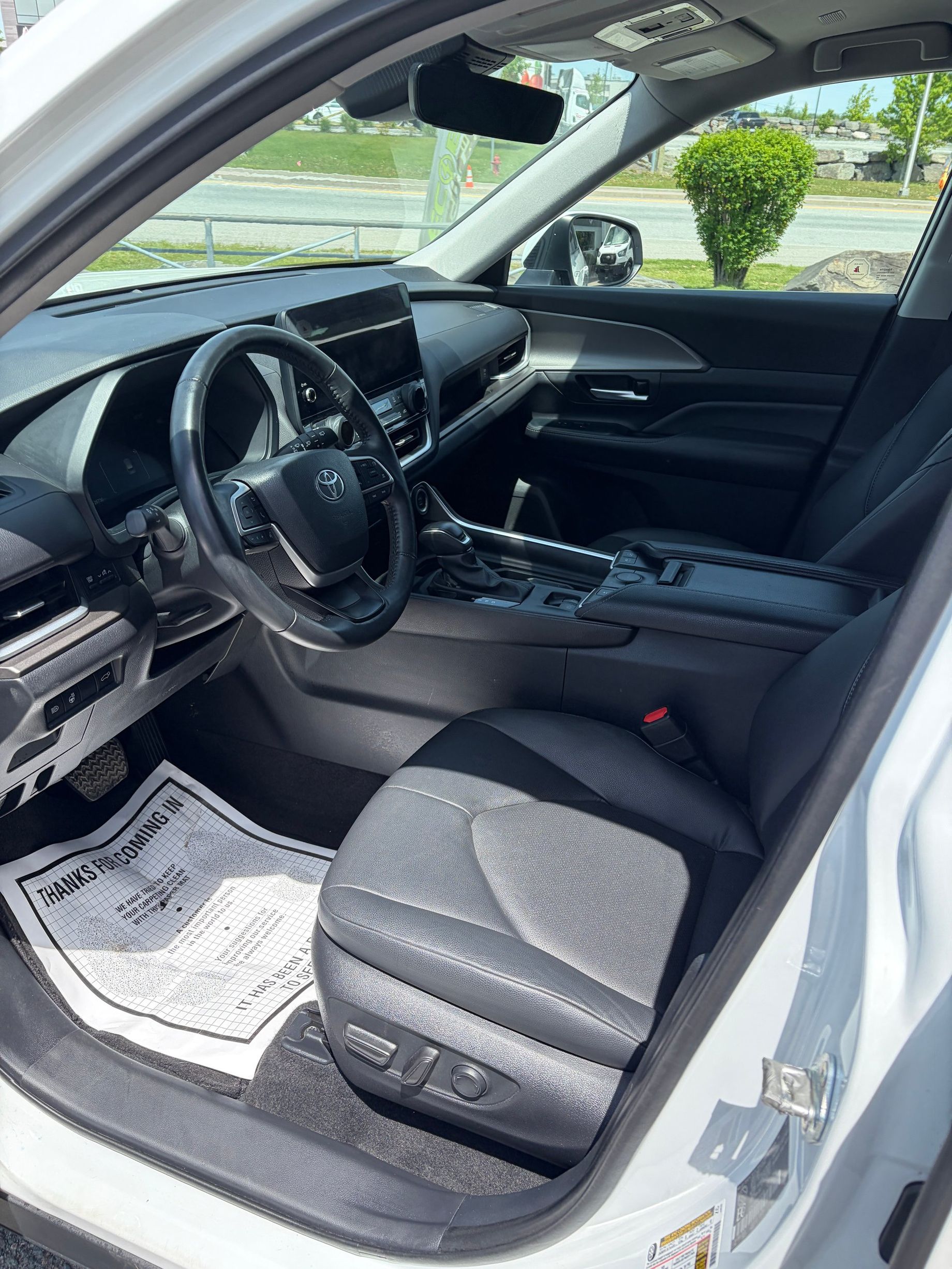 Toyota Grand Highlander 2024 - Thumbnail 9