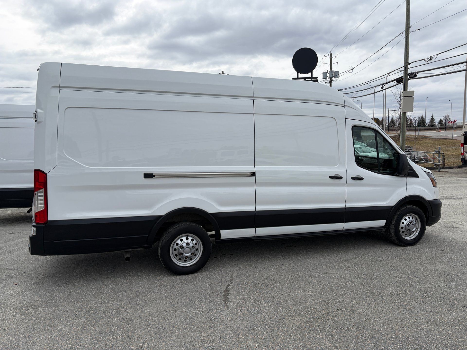Ford Transit-250 Cargo Van 2022 - Thumbnail 6