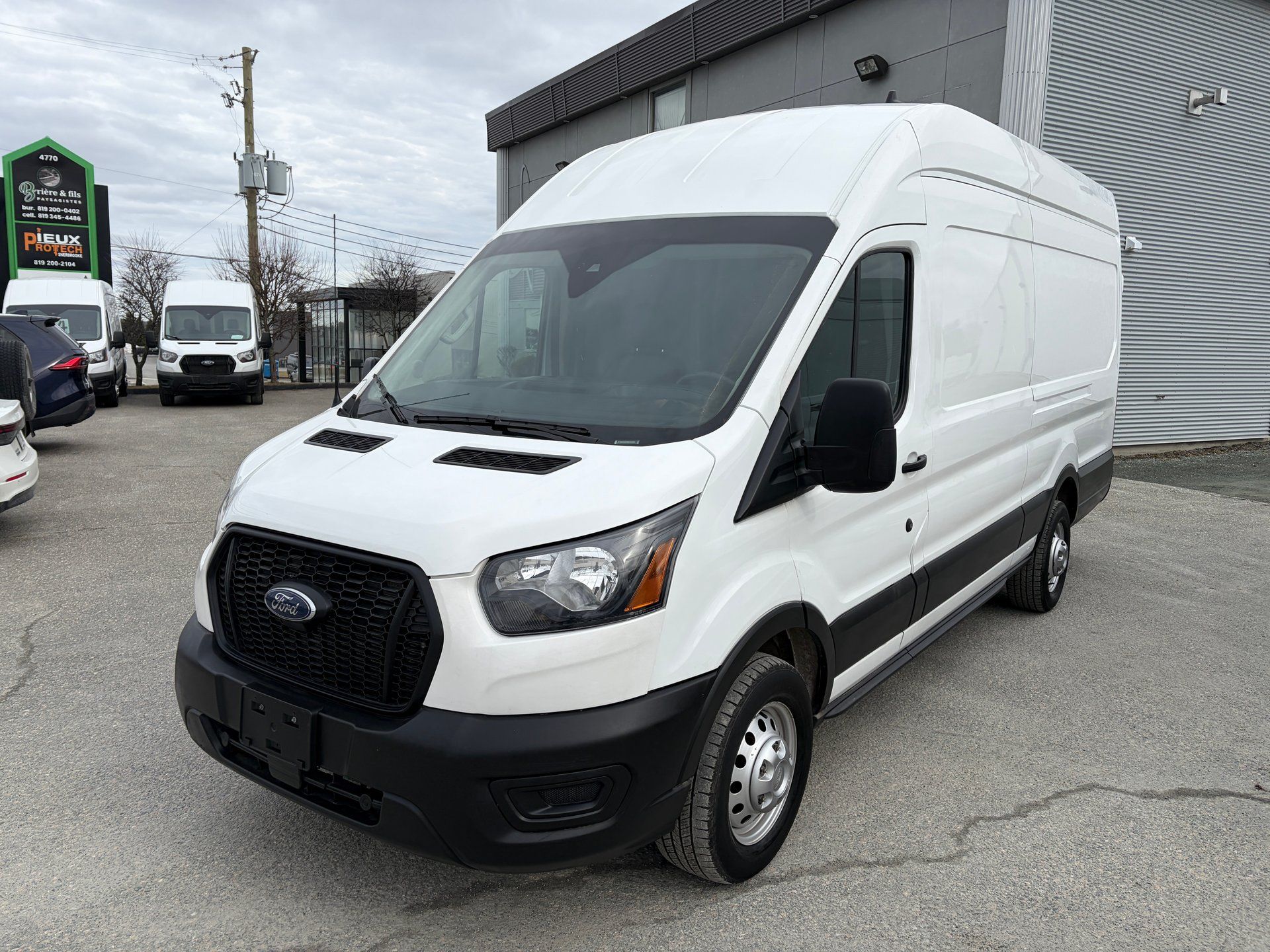 Ford Transit-250 Cargo Van 2022 - Thumbnail 12