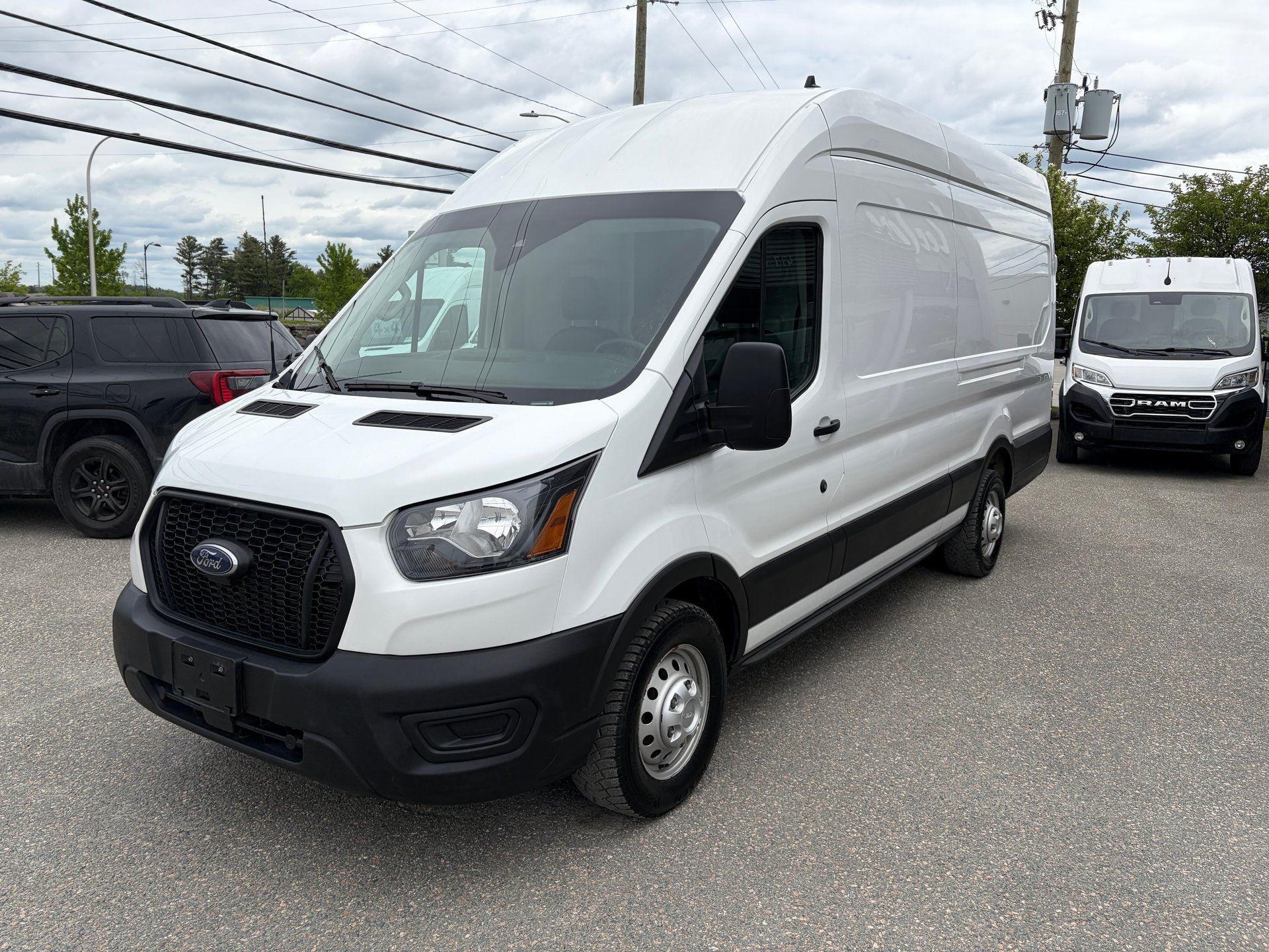 Ford Transit Van 2023 - Thumbnail 1