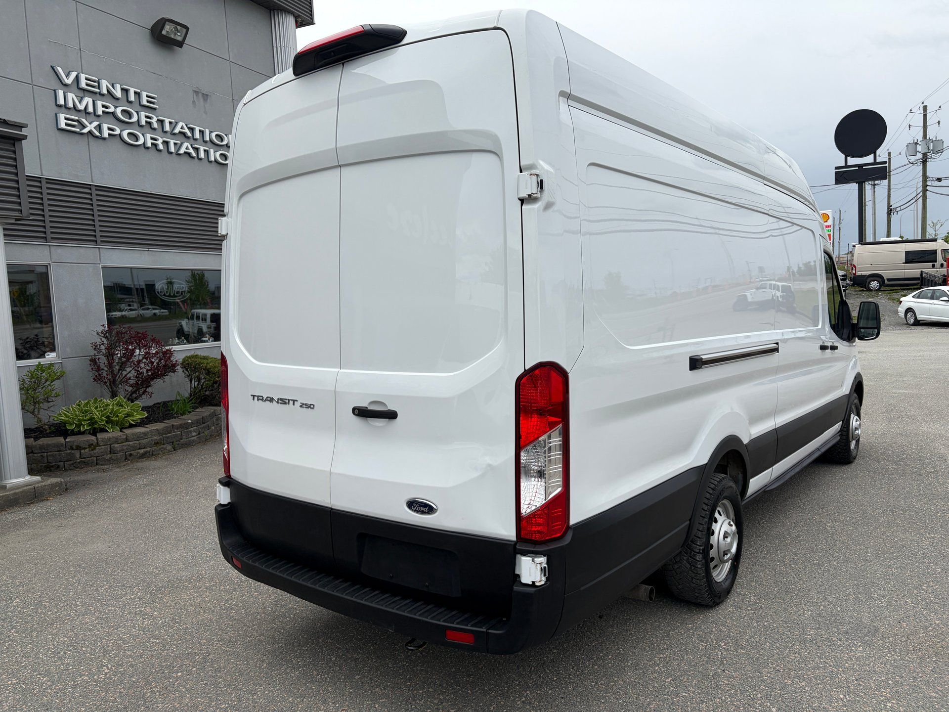 Ford Transit Van 2023 - Thumbnail 5