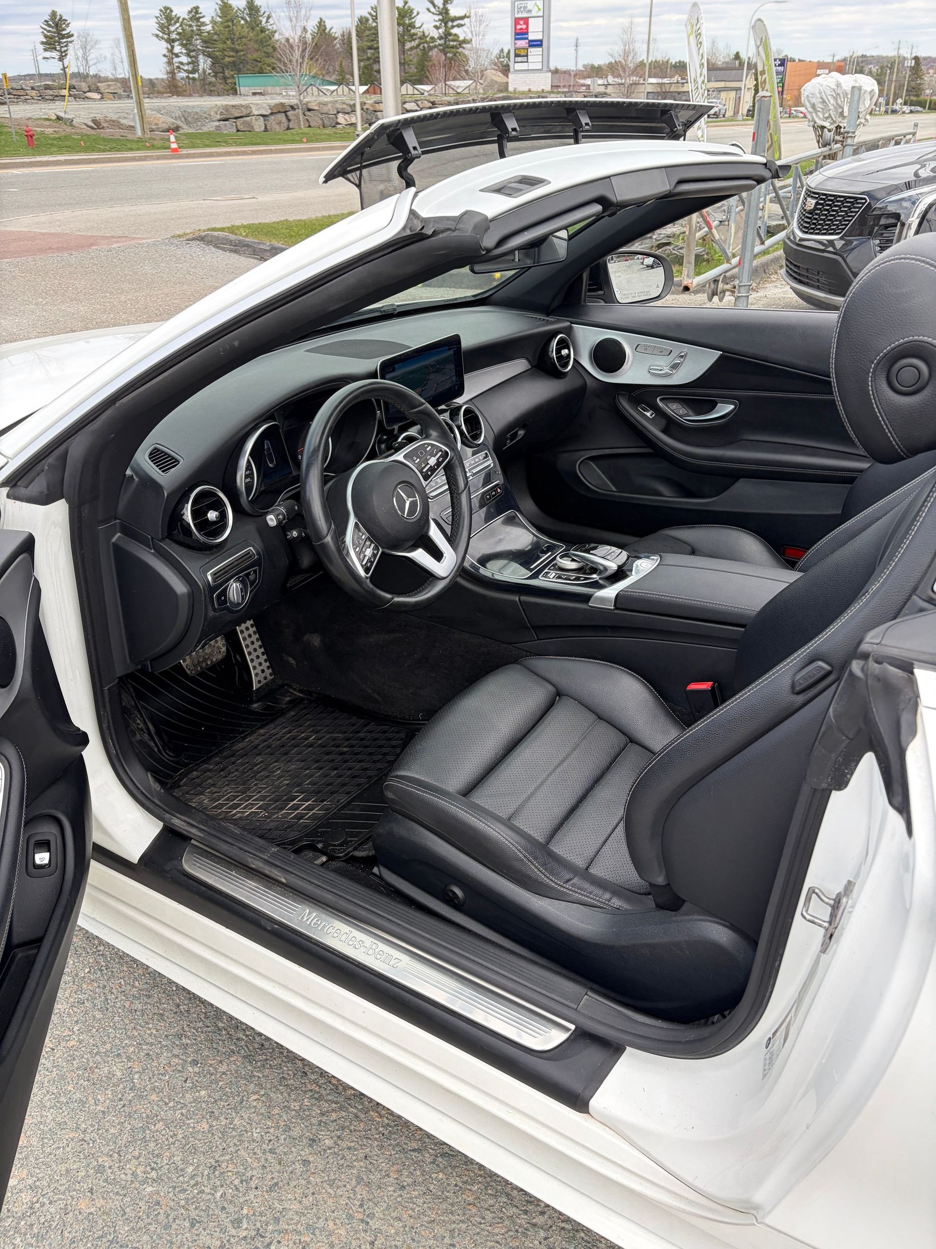 Mercedes-Benz C 300 2020 - Thumbnail 3