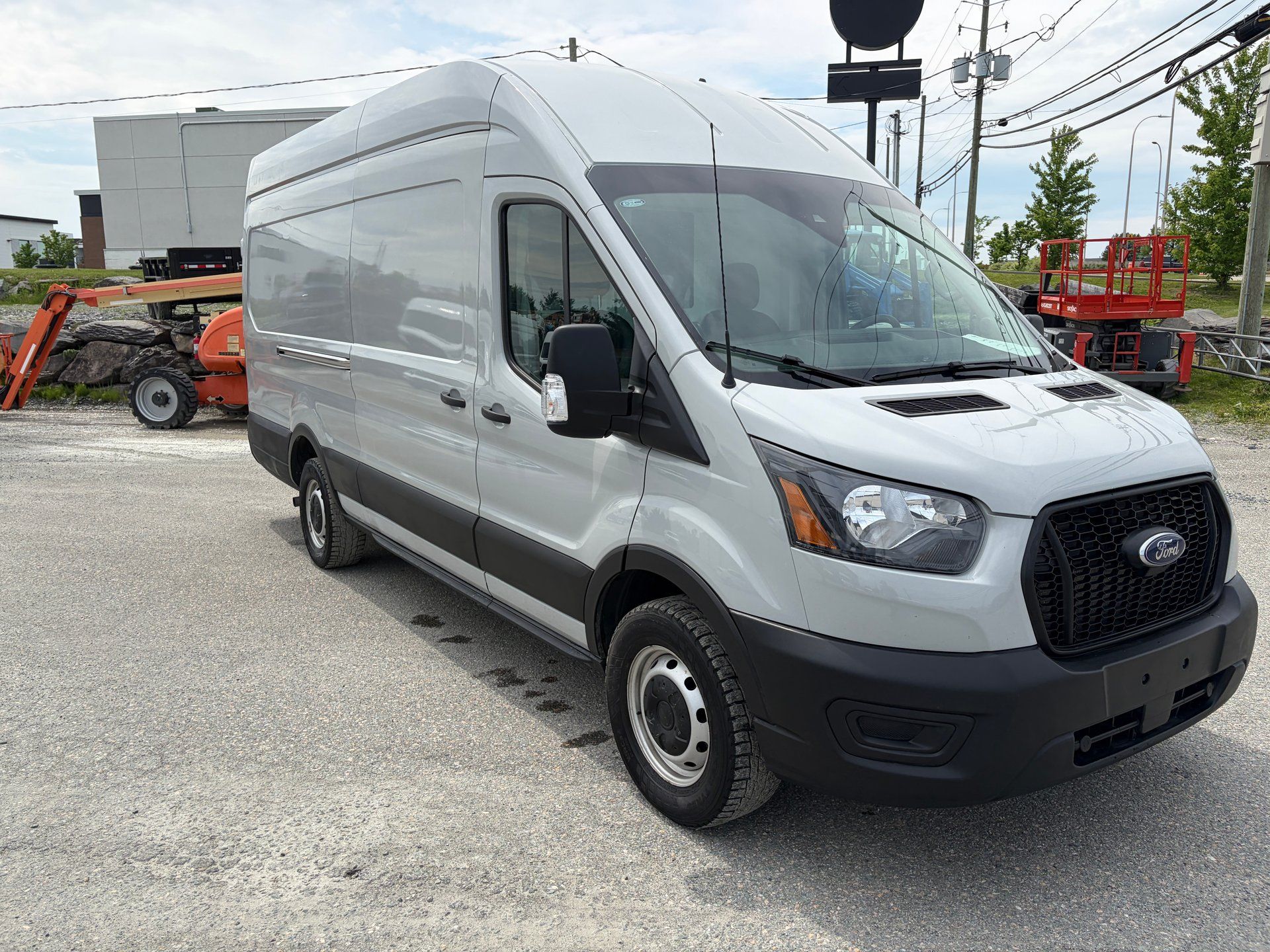 Ford Transit-350 Cargo Van 2023 - Thumbnail 7