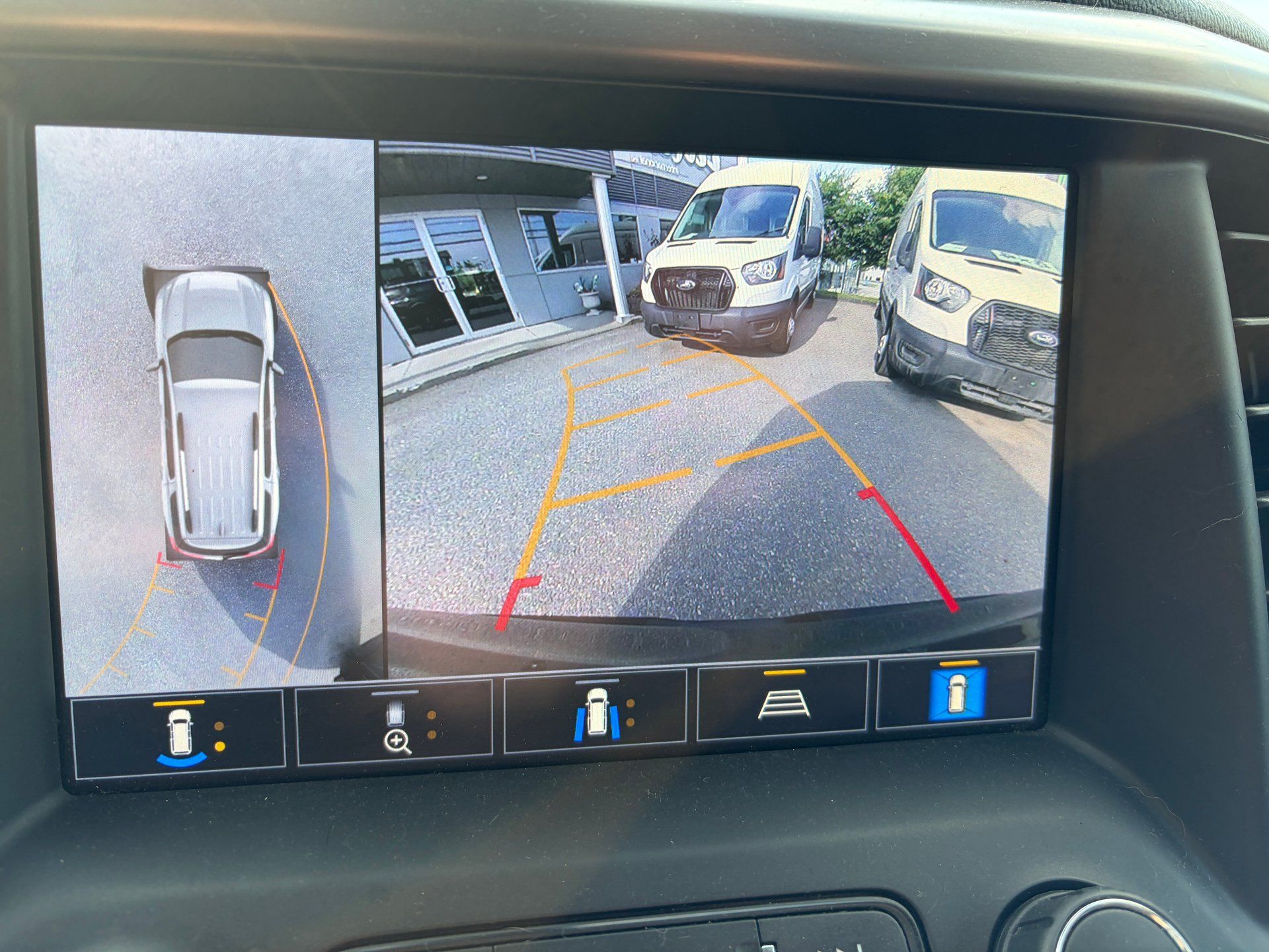 GMC Acadia 2021 - Thumbnail 9