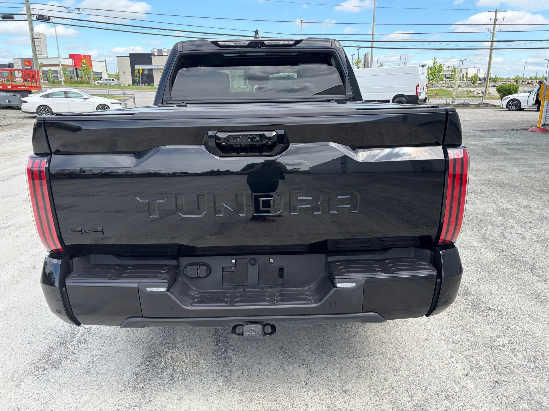 Toyota Tundra 2024 - Thumbnail 4