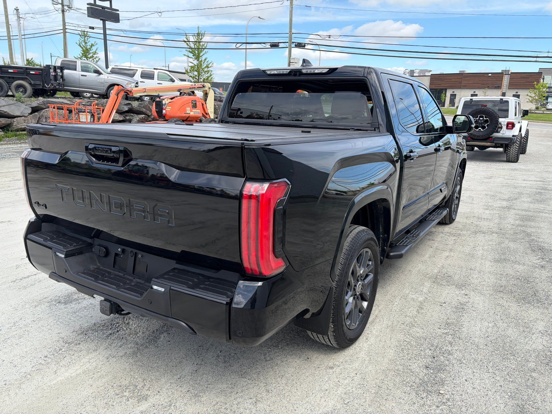 Toyota Tundra 2024 - Thumbnail 5