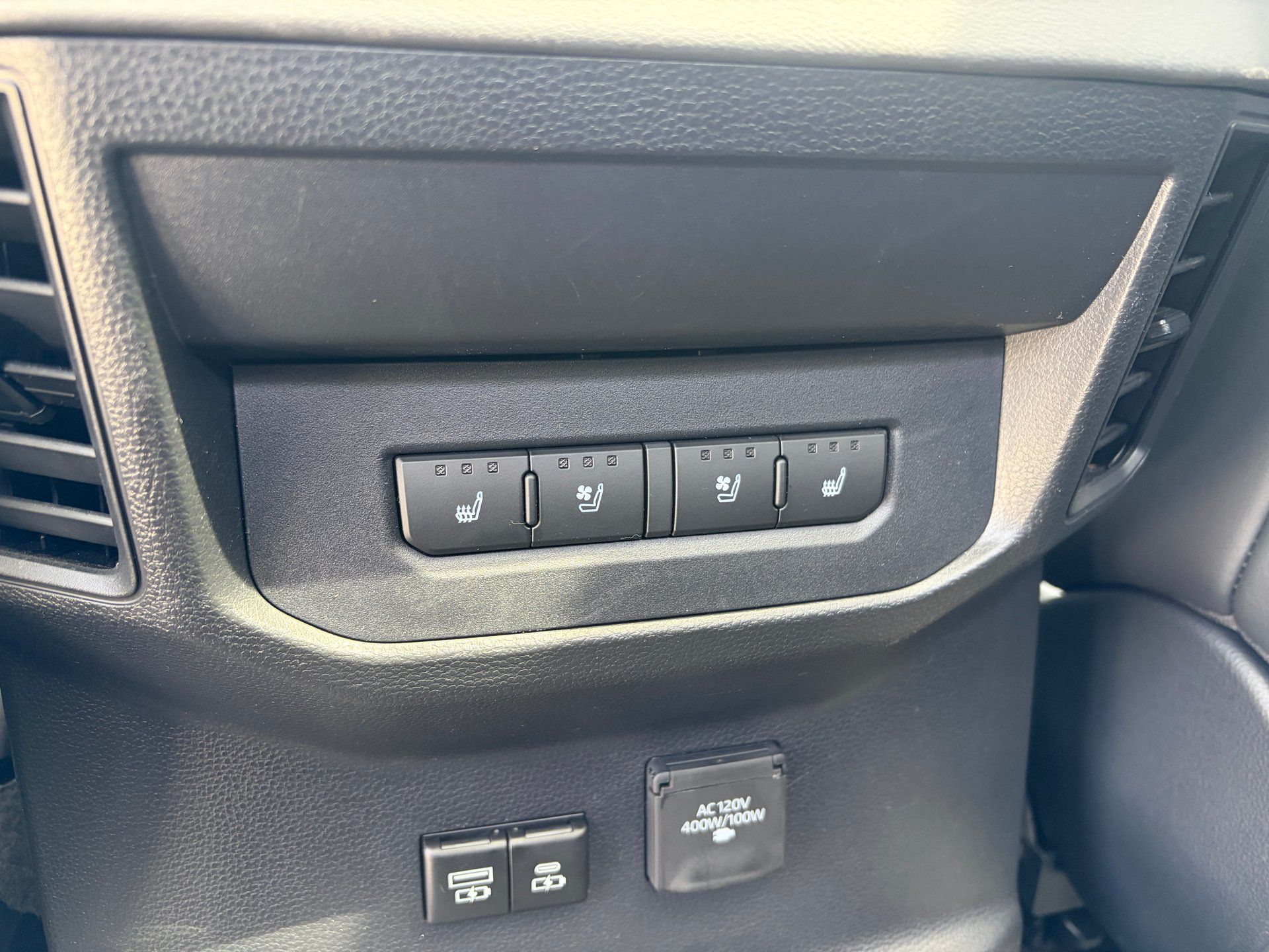 Toyota Tundra 2024 - Thumbnail 18