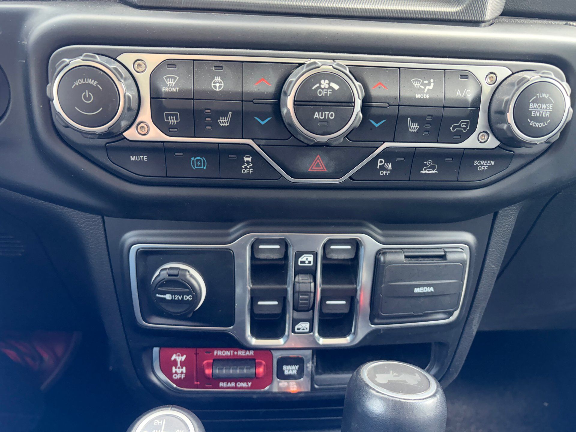 Jeep Wrangler 4xe 2021 - Thumbnail 14